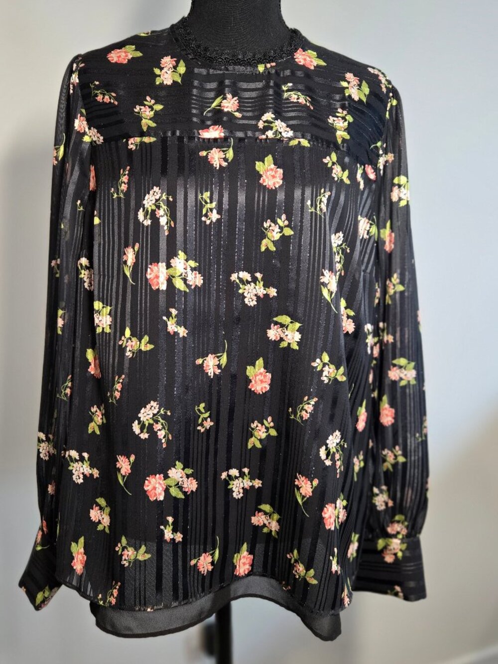 ModCloth Floral Sheer Blouse‎ Large